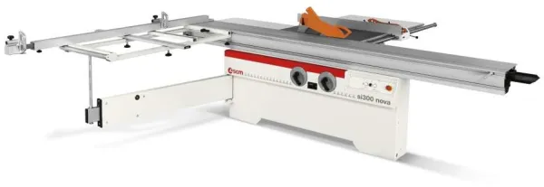 SCM Kreissäge, SI 300 NOVA mit schwenkbarem Sägeblatt und Schiebetisch.